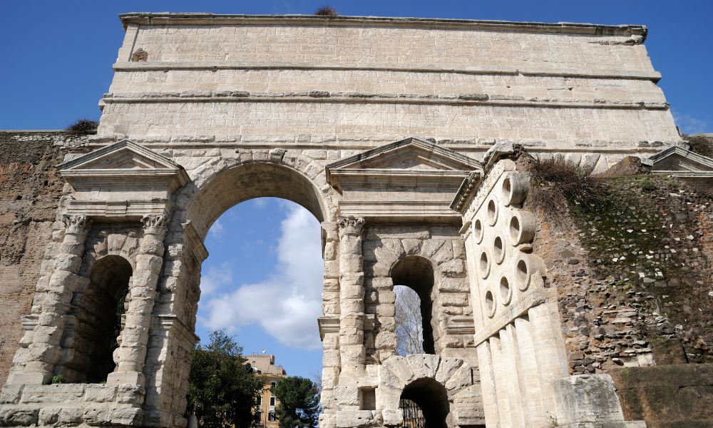 puertas de la antigua roma