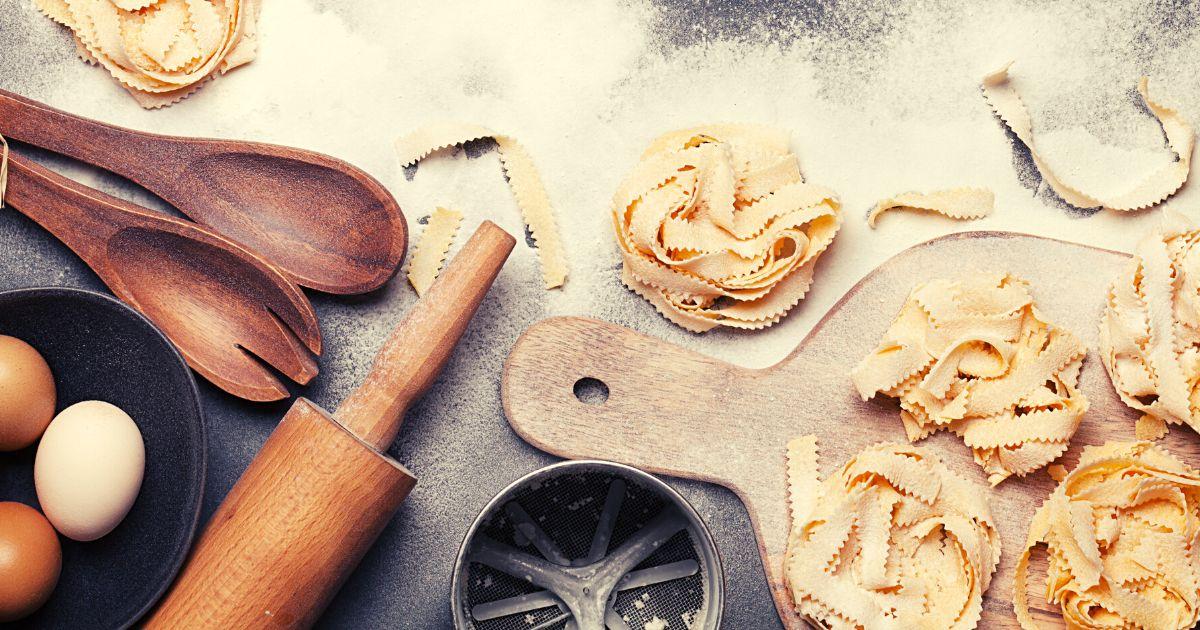 Pasta-making class