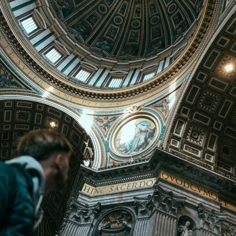 St Peter Basilica inside detail