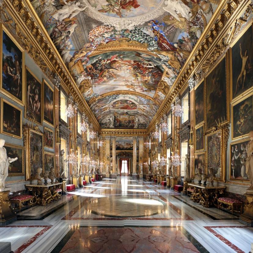 Colonna Gallery Main Hallway daylight