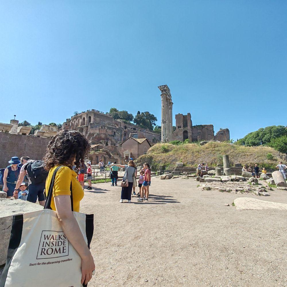 Avoid crowd in Rome with Walks Inside Rome