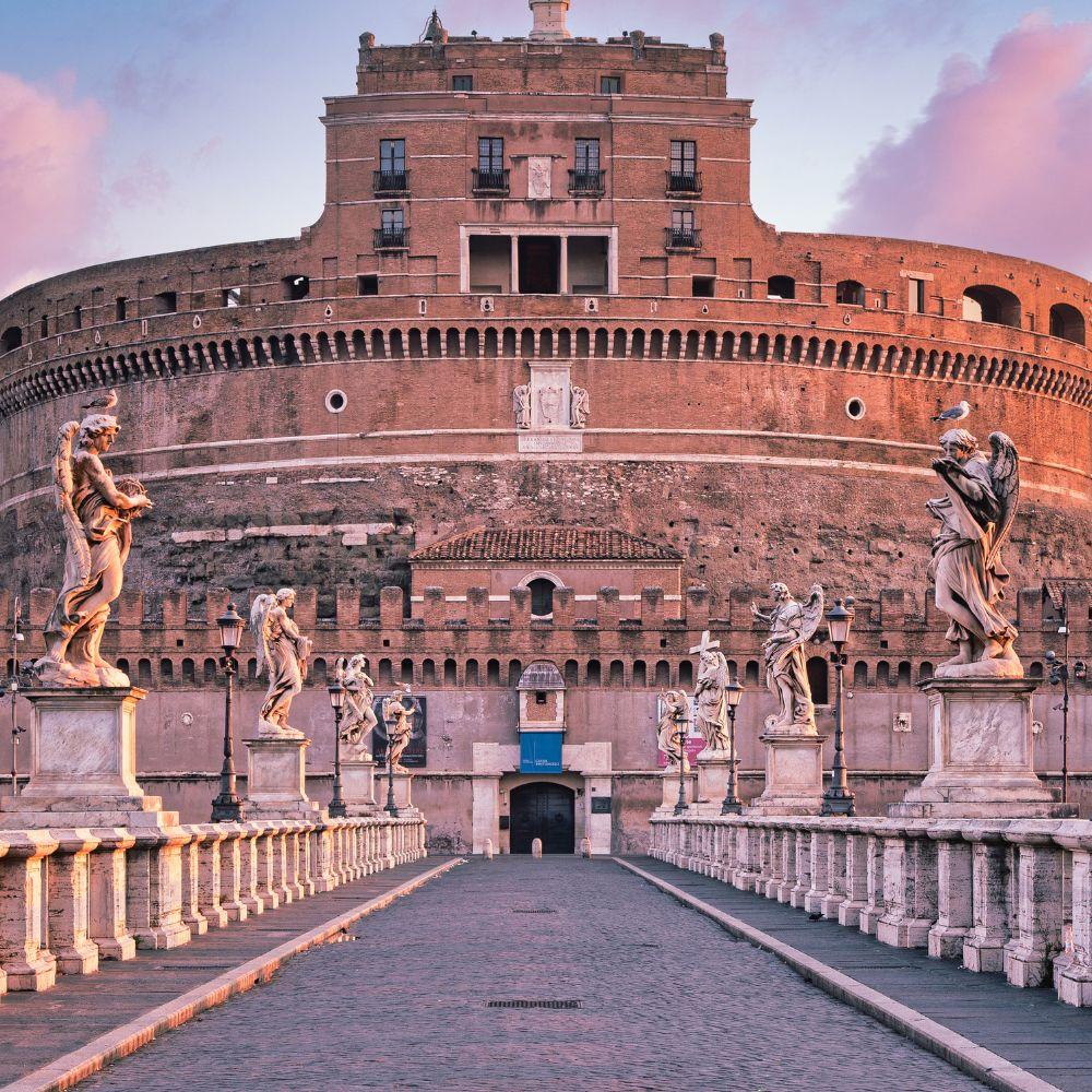 Castel sant'angelo, discover Rome in August