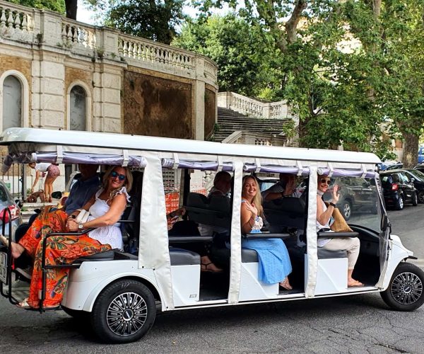 Tour in golf cart FAM Trip