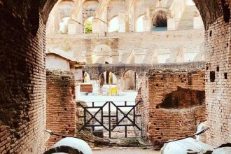 Tour sotterraneo del Colosseo VIP con l'antica Roma