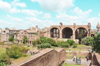 Visite souterraine VIP du Colisée avec la Rome antique