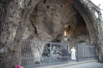 Passeio pelos Jardins do Vaticano | Privado