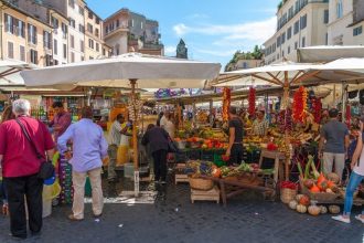 Shopping au marché fermier avec cours complet romain