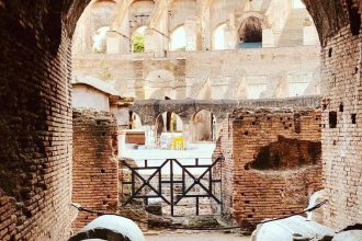 Tour espresso del Colosseo al piano dell'Arena