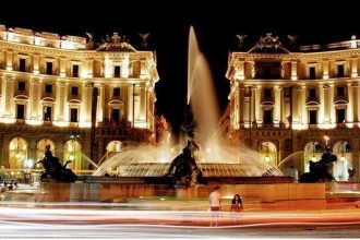 Promenade en voiture romantique à Rome | Privé