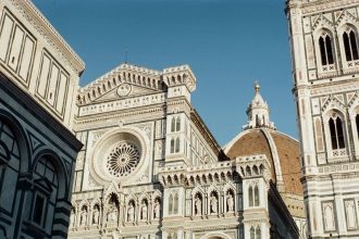 Orientation Tour of Florence with Uffizi & Accademia | Private
