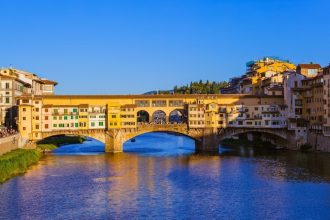 Florence Sunset Boat Tour on the Arno with Aperitivo | Small Group