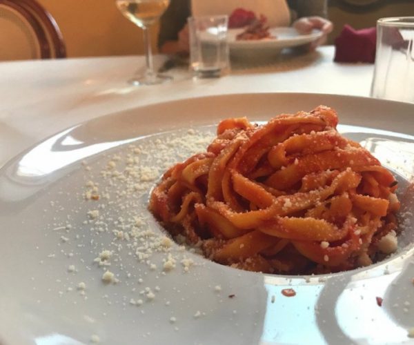 Comer con lugareños en Roma | Privado