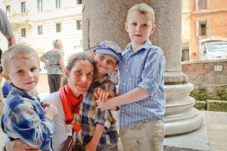 Tour del Vaticano per bambini con mummie e papamobile | Privato