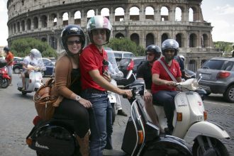 Tour de Vespa em Roma | Privado