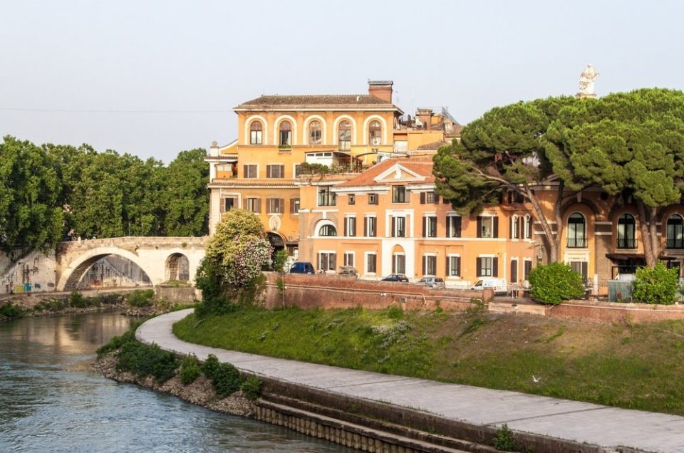 Tiber Island: Not Just a Crossing Point