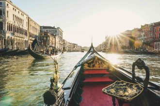 Venedig Gondel Gondoliere Blick auf den Canal Grande Cango-Gennaro