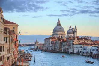 Grande Canal de Veneza visto de cima henrique-ferreira