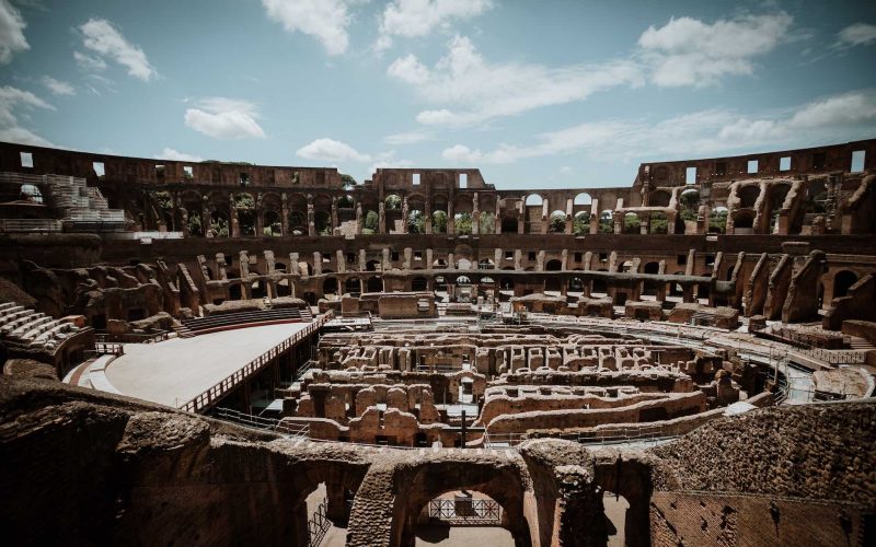Imagen del piso de la arena del Coliseo Romano