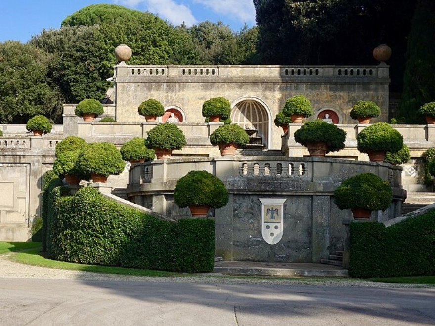 detail of castel gandolfo garden