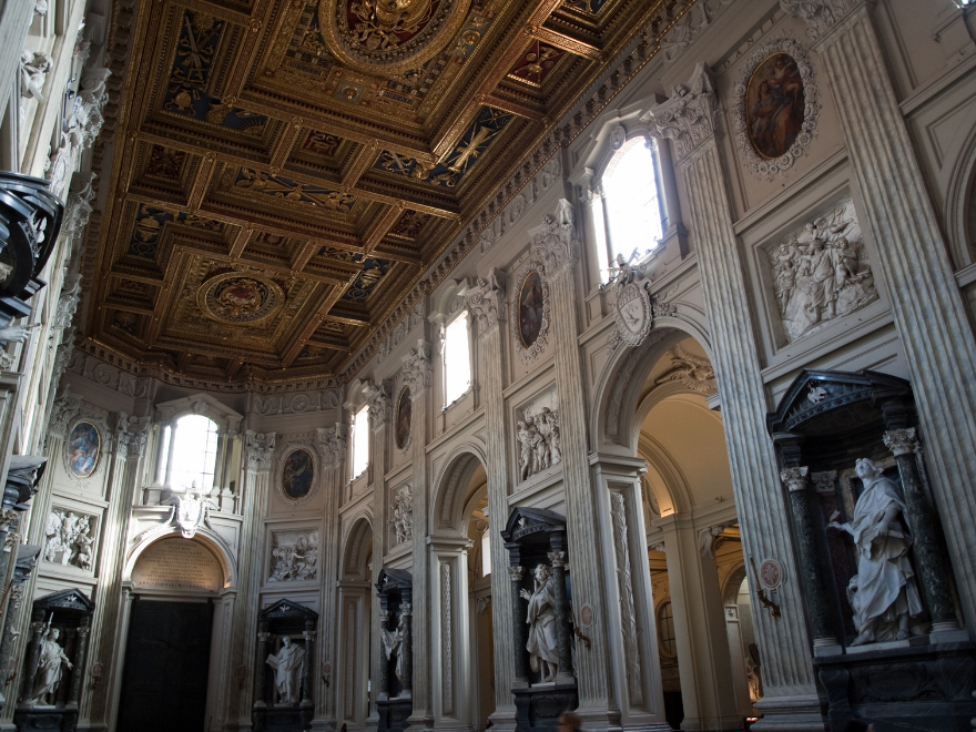 aisle of st john lateran